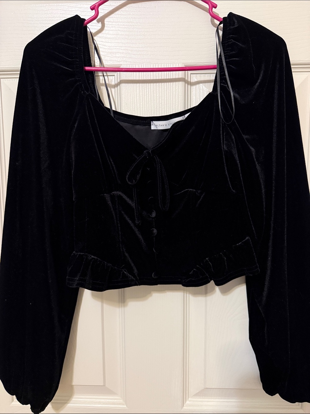Altar'd State Black Velvet Tie-Neck Puff Sleeve Crop Top